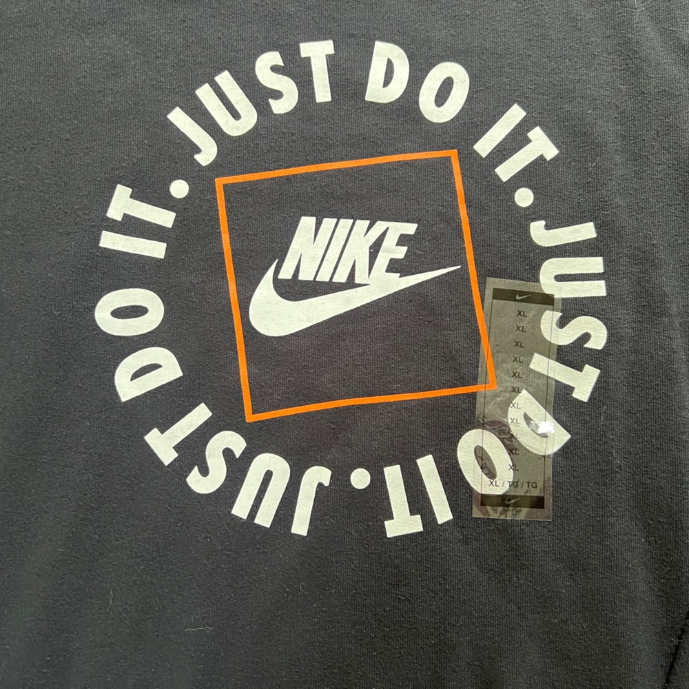 Nike Sportswear Just Do It Crew - NWT, Men’s XL, Black,White, Orange, Retro - Picture 3 of 10